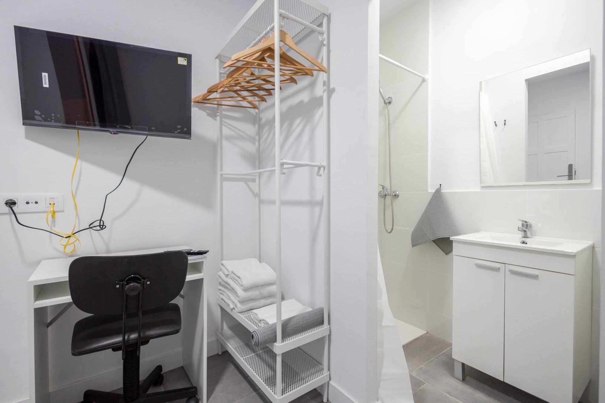Coliving Mol-Terrace, En-Suite Bathroom, Fridge & Tv ลาสปัลมาส เด กรานคานาเรีย ภายนอก รูปภาพ